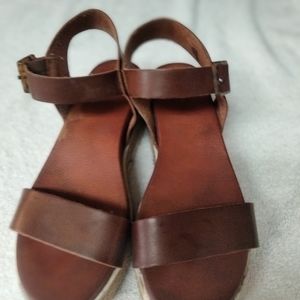 Mia Sandals Kiera Platform Sandals Size 7 Cognac